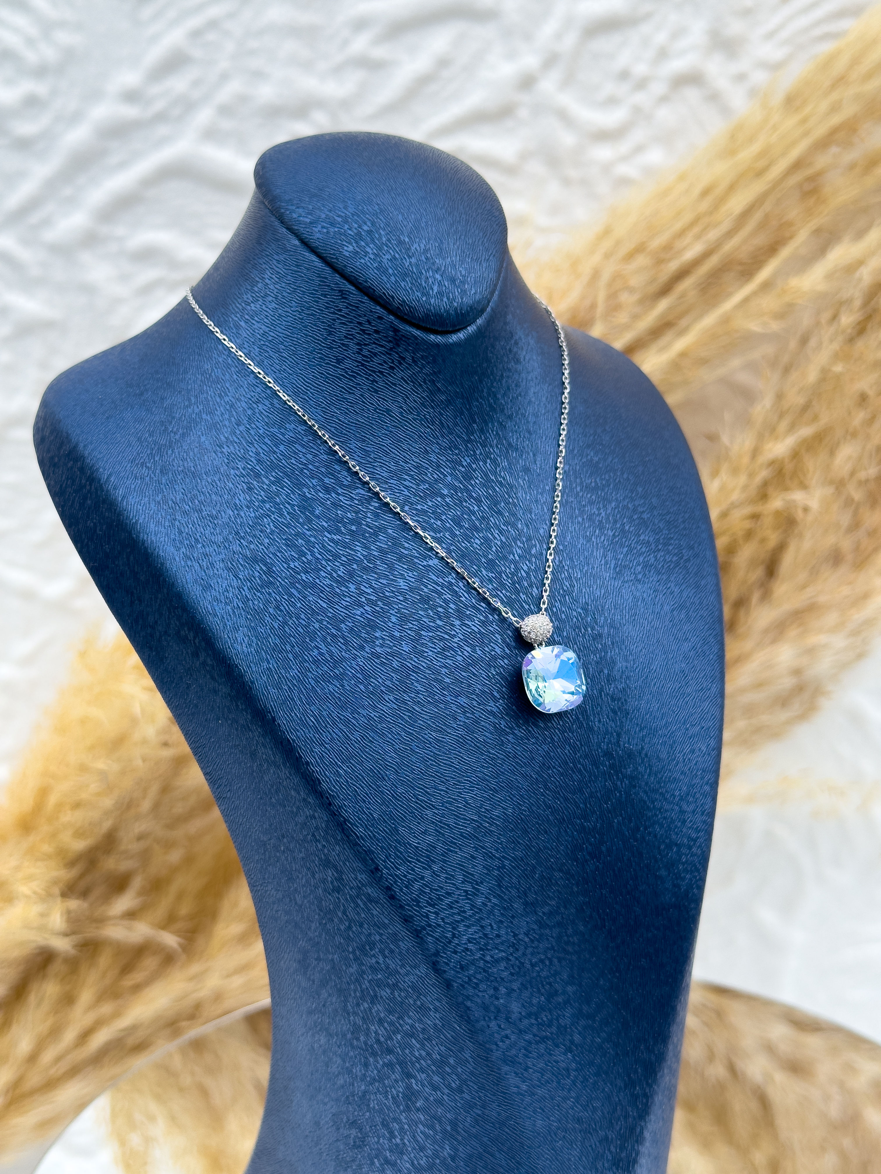 925 Ayar Gümüş Baget Mistik Topaz Taşlı Özel Tasarım Kadın Kolye